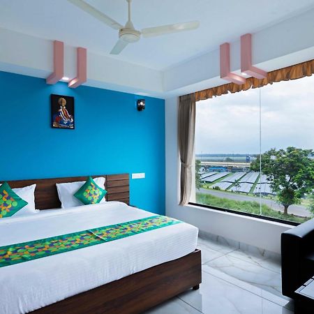 Treebo Airsuite Airport Hotel Kochi Zewnętrze zdjęcie