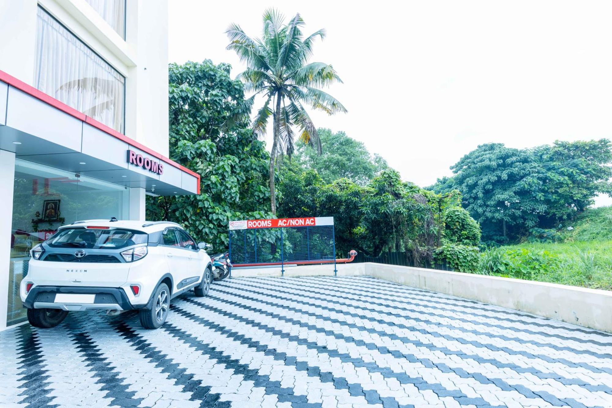 Treebo Airsuite Airport Hotel Kochi Zewnętrze zdjęcie