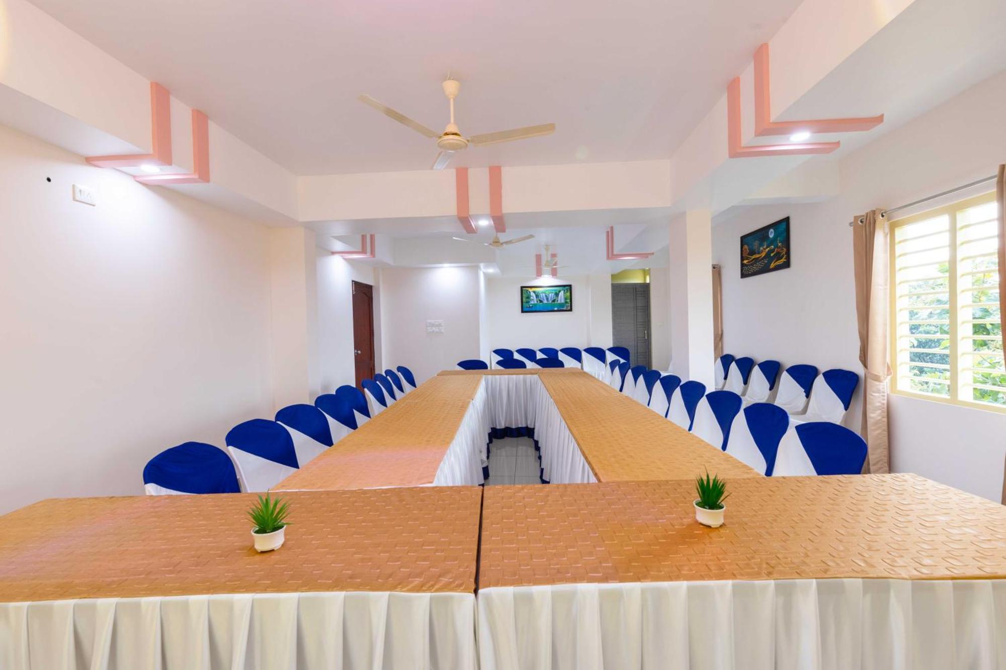 Treebo Airsuite Airport Hotel Kochi Zewnętrze zdjęcie