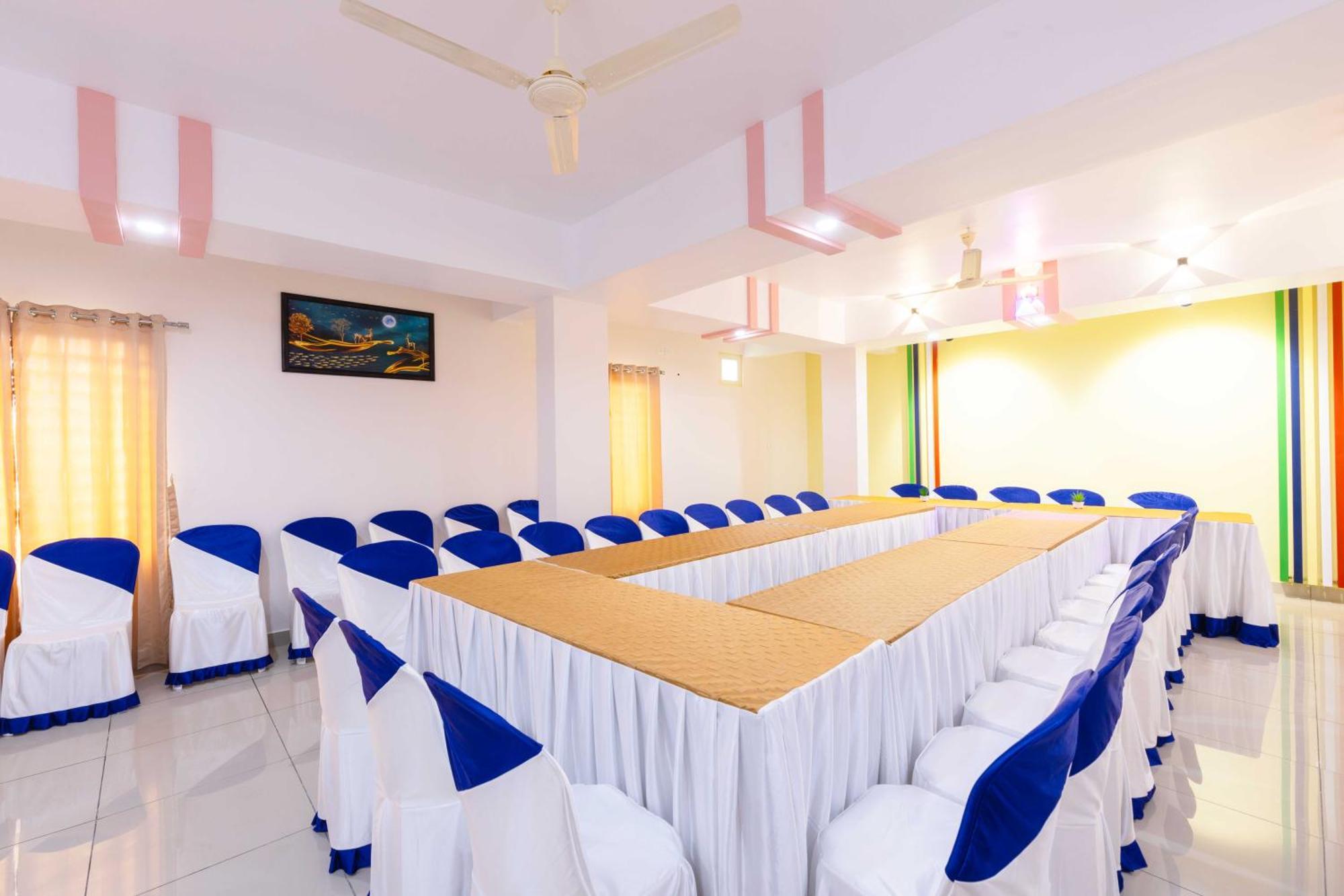 Treebo Airsuite Airport Hotel Kochi Zewnętrze zdjęcie